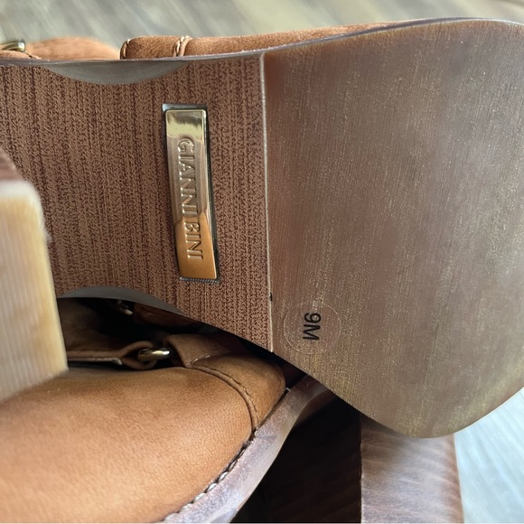Gianni Bini Booties with Gold Embellishments Ankle Buckle US 9 Cognac Leather - Picture 6 of 9